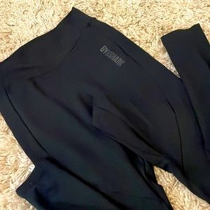Black gymshark leggings